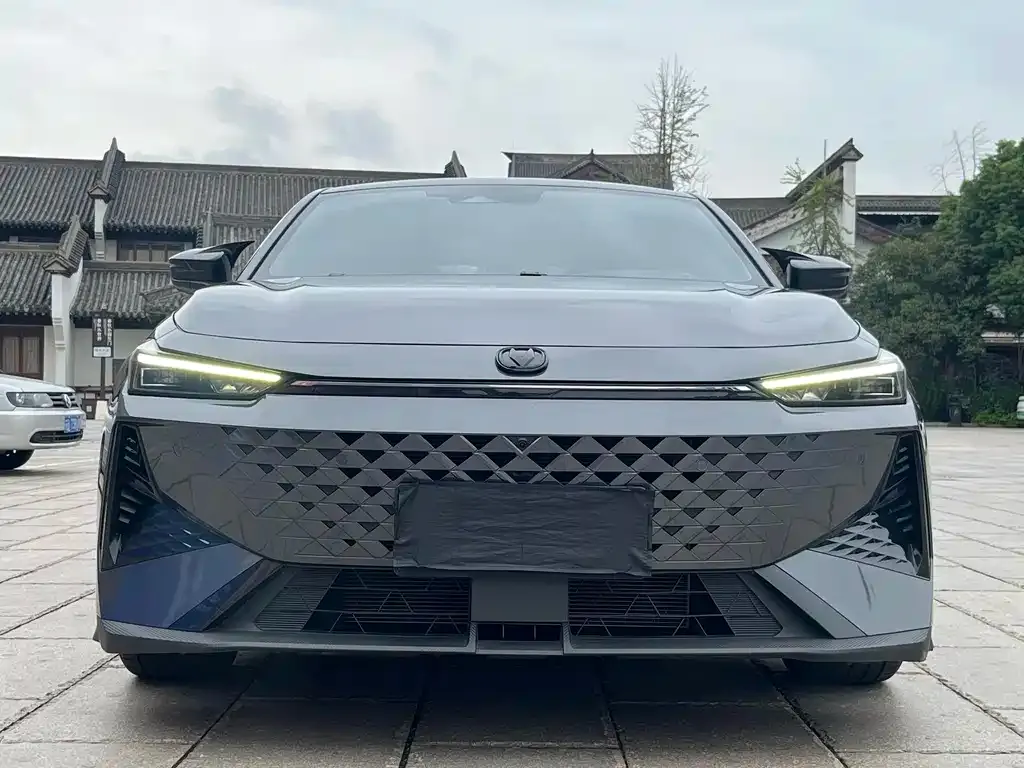 Changan UNI-V 2024 из CN, фото 2