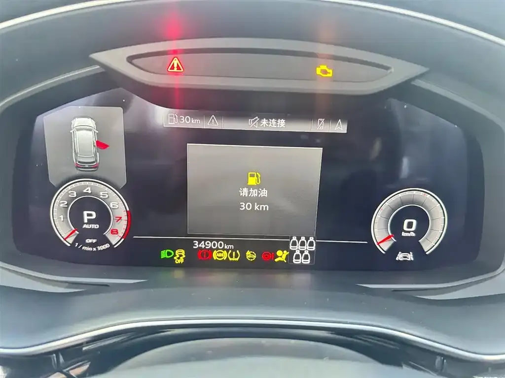 Audi Q7 2023 из CN, фото 10