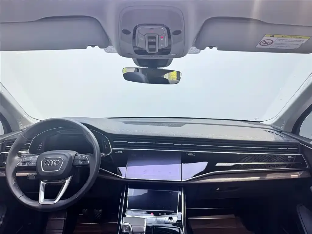 Audi Q7 2023 из CN, фото 8