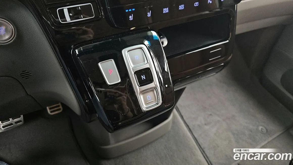Hyundai Staria — фото 9