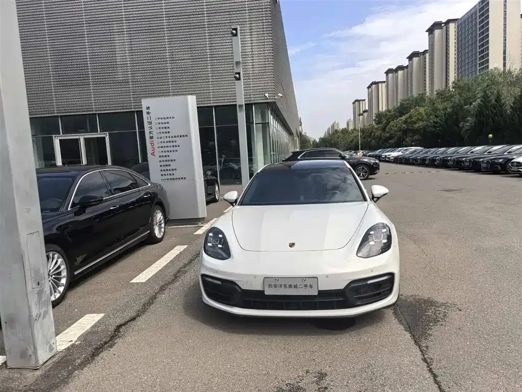 Porsche Panamera 2023 из CN, фото 1