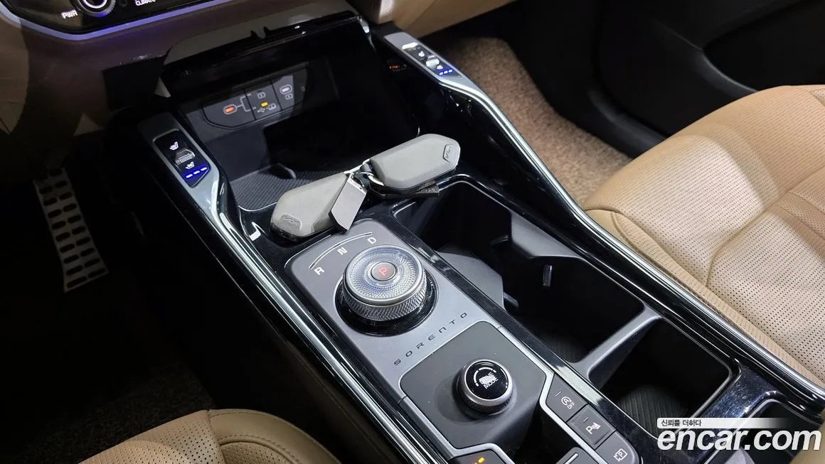 Kia Sorento — фото 9