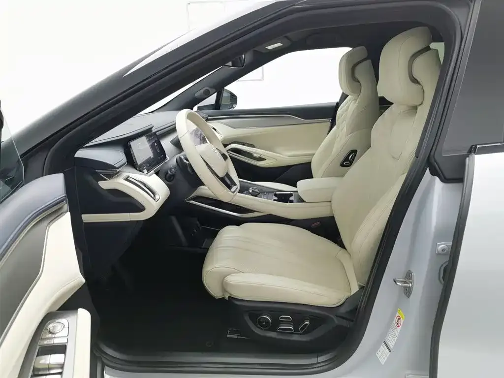 BYD L EV 2025 из CN, фото 10