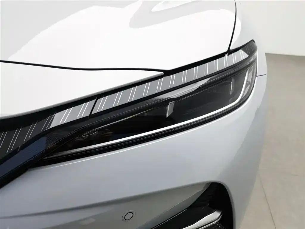 BYD L EV 2025 из CN, фото 7