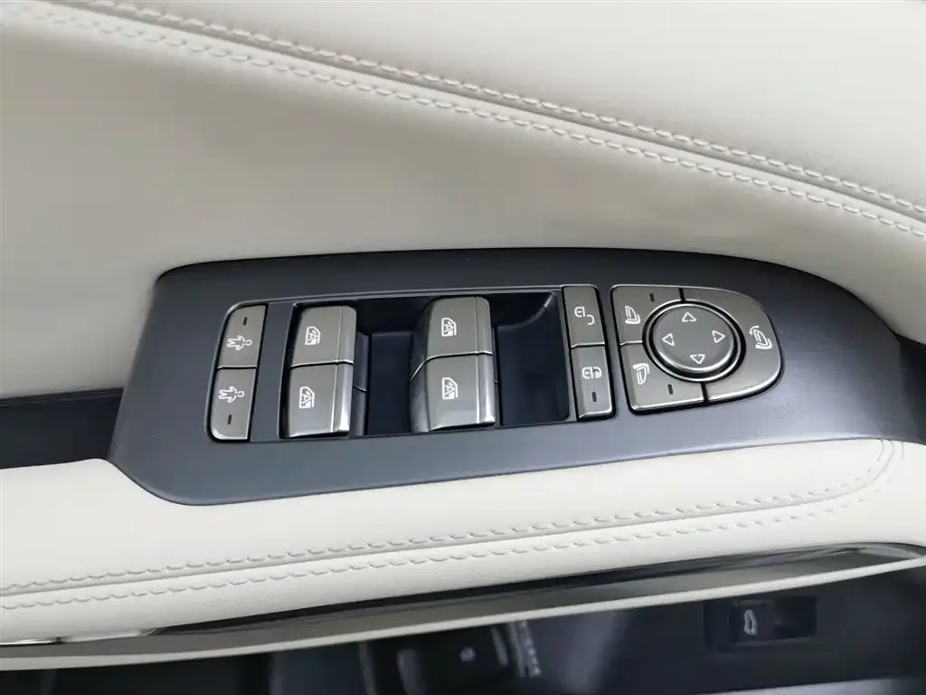 BYD L EV 2025 из CN, фото 9
