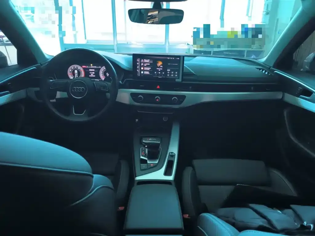 Audi A4L 2023 из CN, фото 10
