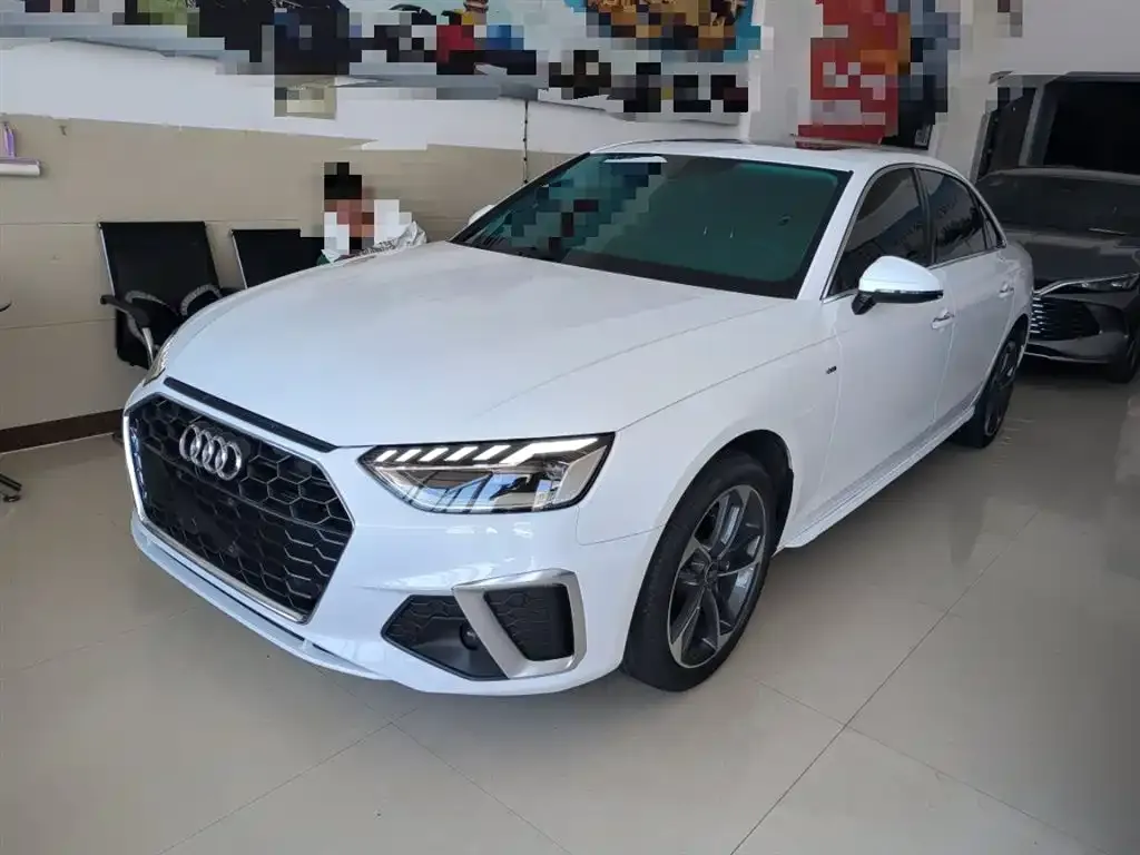 Audi A4L 2023 из CN, фото 2