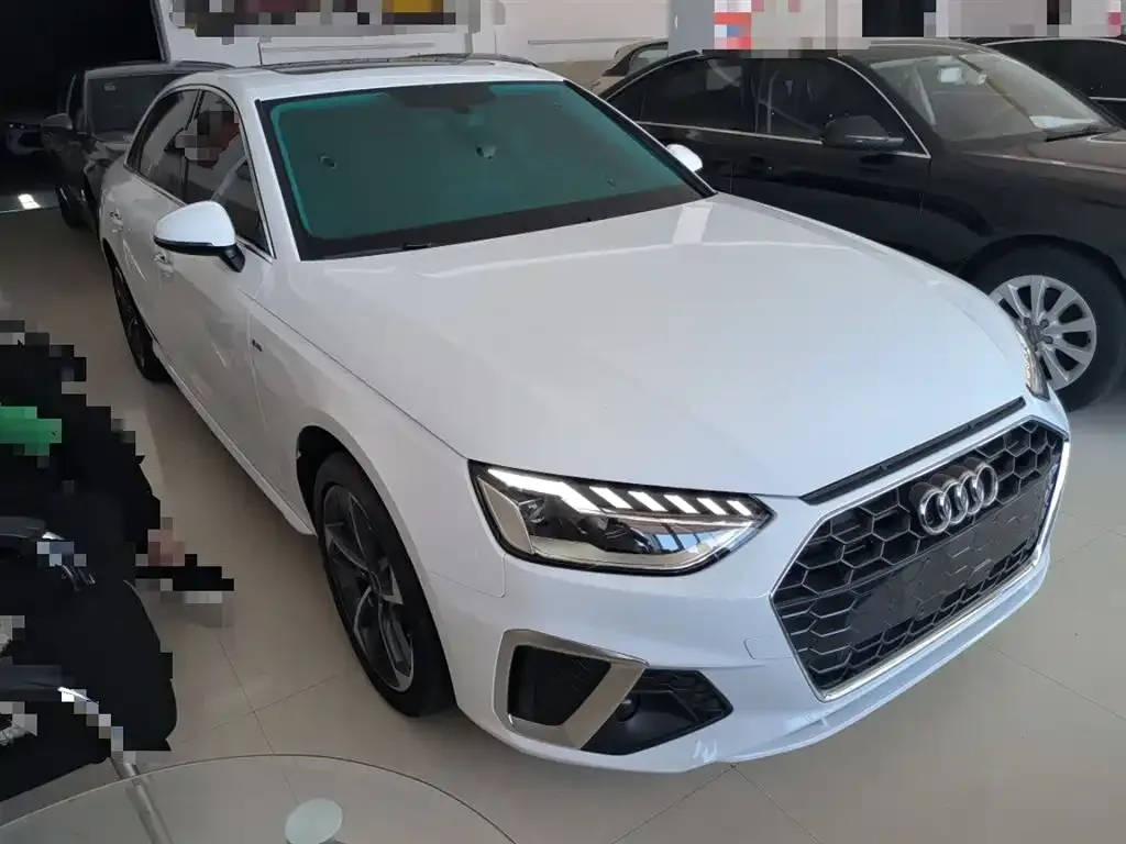 Audi A4L 2023 из CN, фото 4