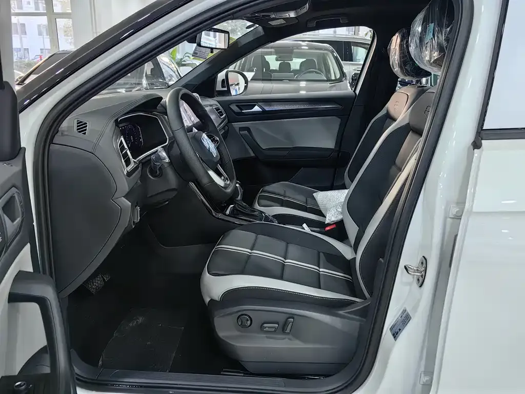 Volkswagen T-Roc 2025 из CN, фото 7
