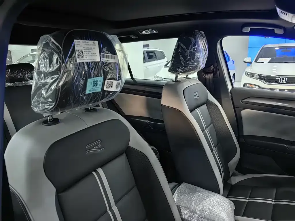 Volkswagen T-Roc 2025 из CN, фото 9