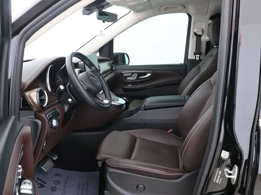 Mercedes-Benz V-Class 2023 из CN, фото 4