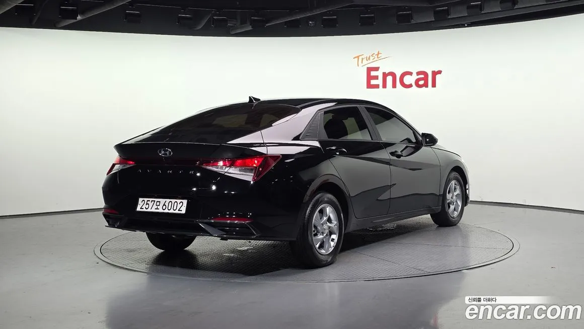 Hyundai AVANTE 2022 из KR, фото 2