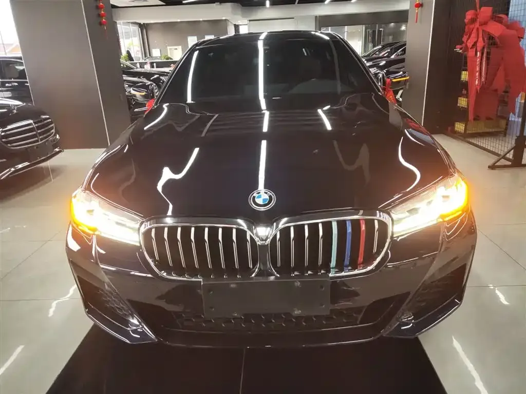 BMW 5 Series 2023 из CN, фото 3