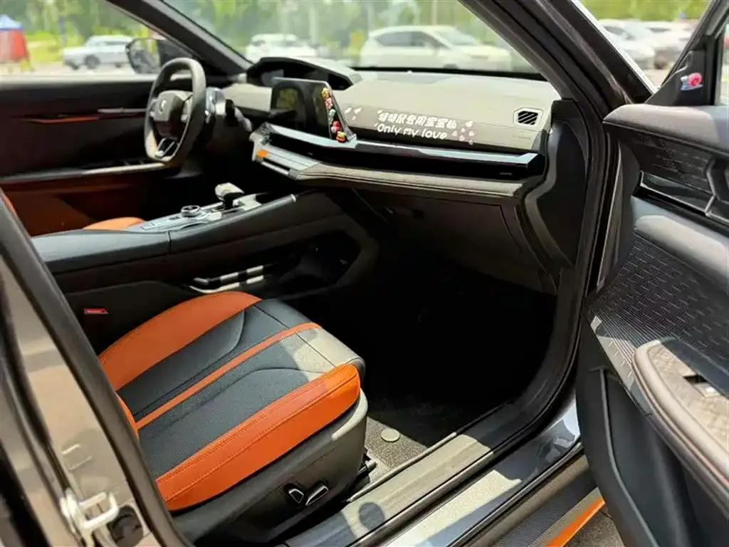 Changan UNI-V 2024 из CN, фото 3