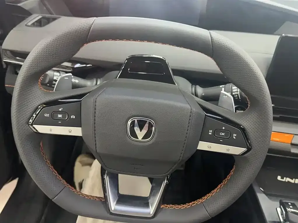 Changan UNI-V 2024 из CN, фото 4