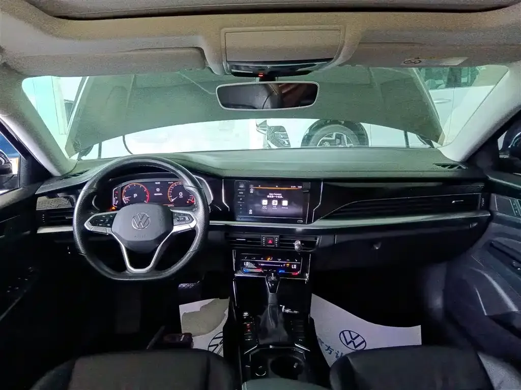 Volkswagen Passat 2022 из CN, фото 10