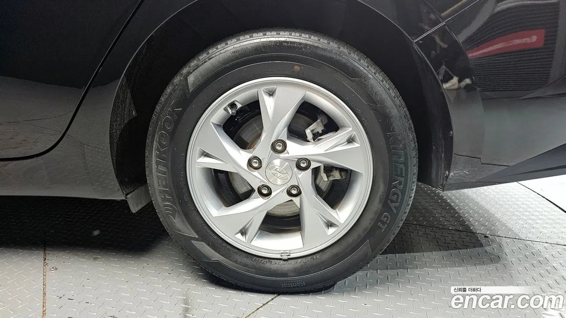 Hyundai AVANTE 2021 из KR, фото 5