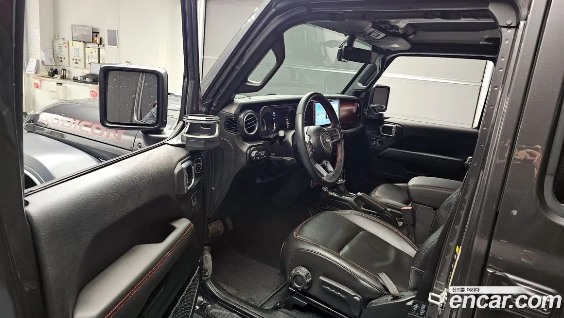 Jeep Wrangler 2023 из KR, фото 10