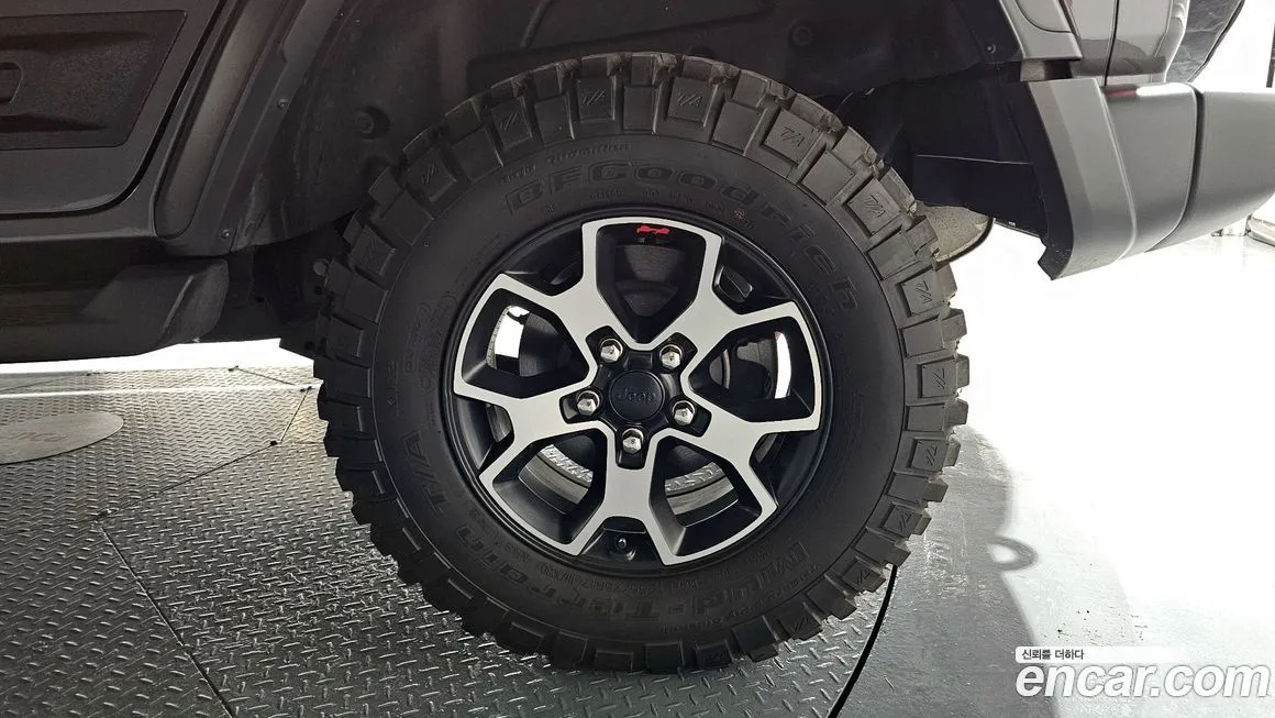 Jeep Wrangler 2023 из KR, фото 5