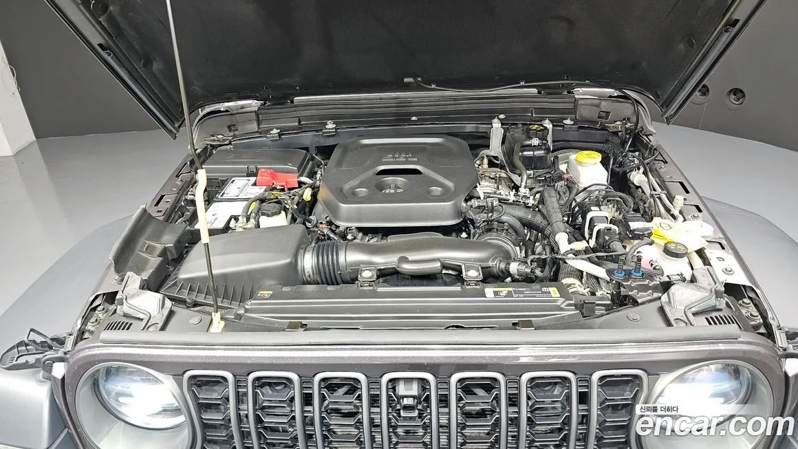 Jeep Wrangler 2023 из KR, фото 6