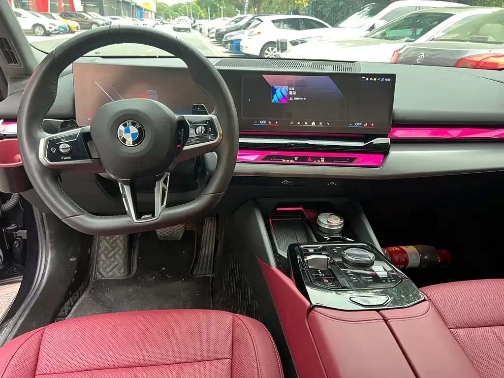 BMW 5 Series 2024 из CN, фото 4