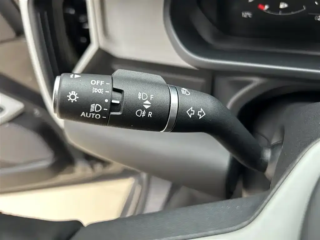 Land Rover Defender 2023 из CN, фото 9