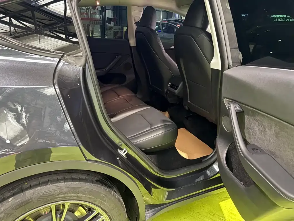 Tesla Model Y 2024 из CN, фото 9
