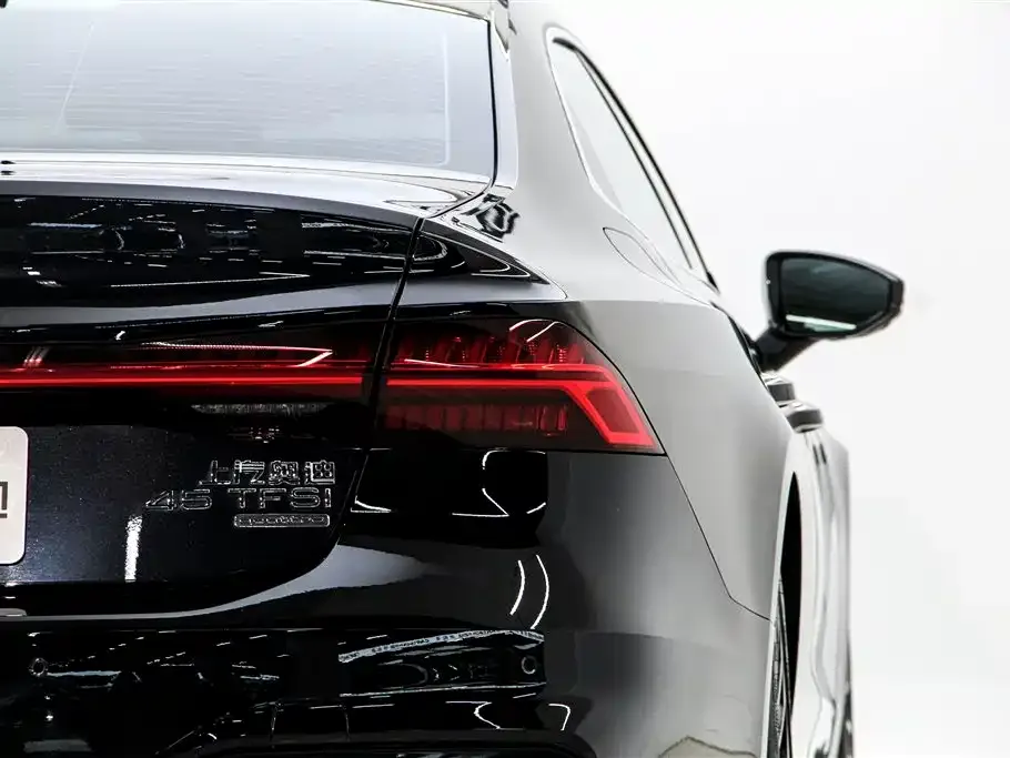 Audi A7L 2025 из CN, фото 10