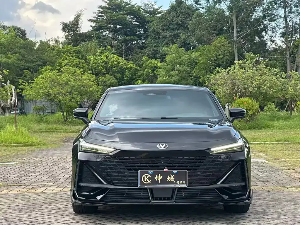 Changan UNI-V 2023 из CN, фото 2