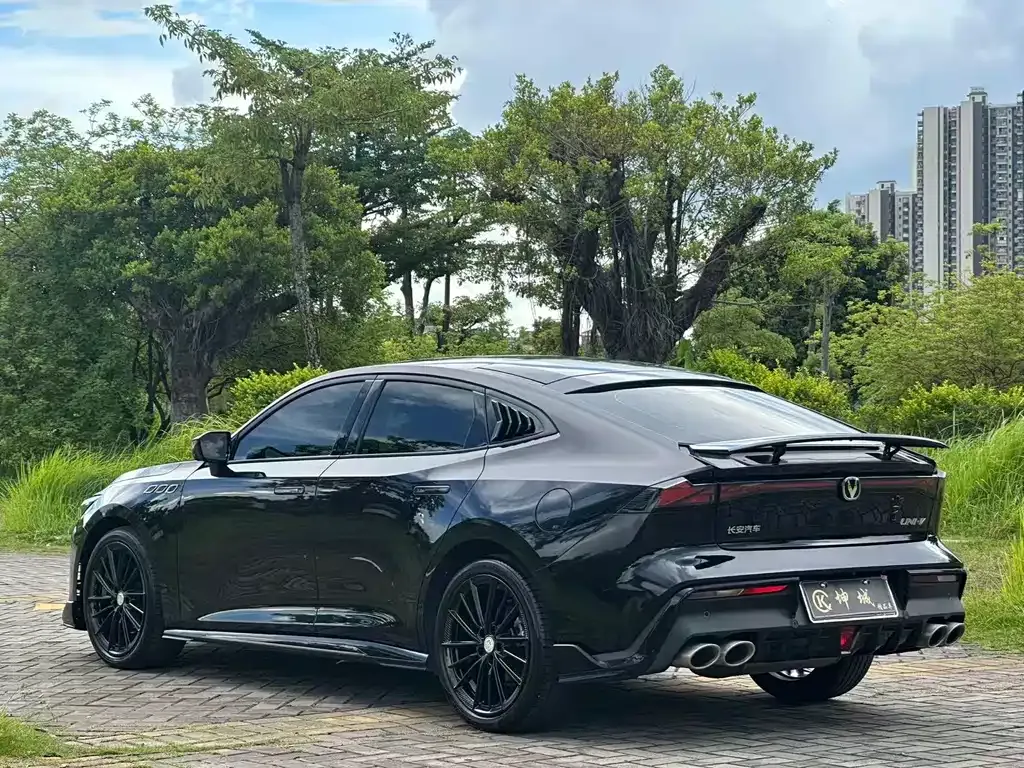 Changan UNI-V 2023 из CN, фото 4