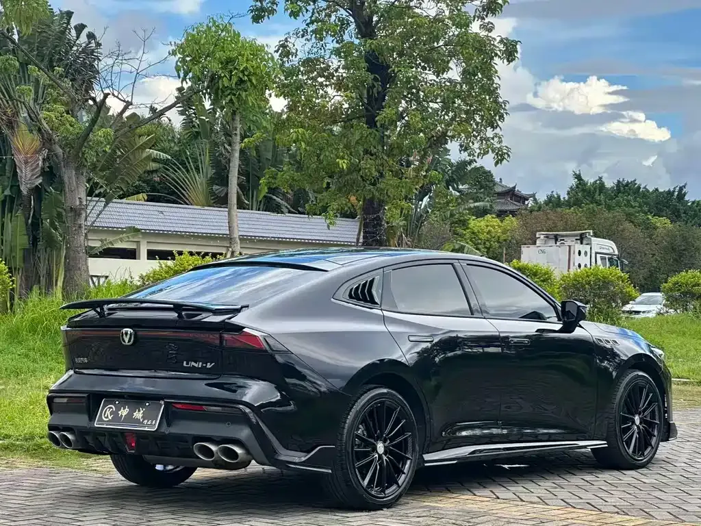 Changan UNI-V 2023 из CN, фото 6