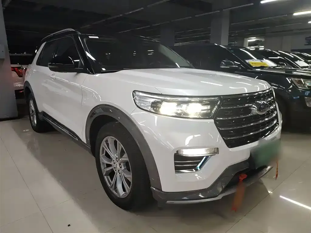 Ford Explorer 2022 из CN, фото 4