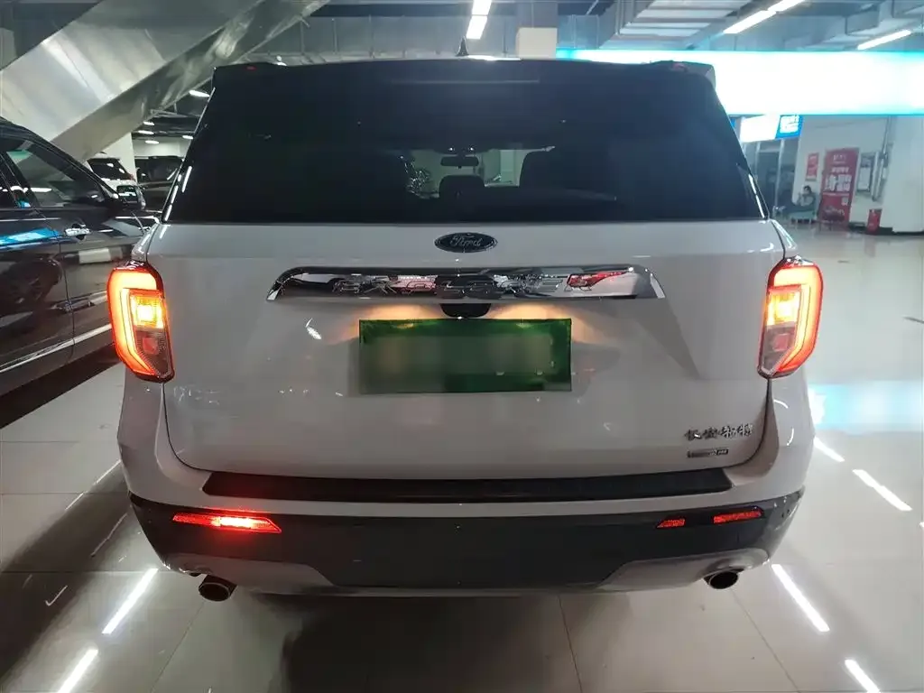 Ford Explorer 2022 из CN, фото 6