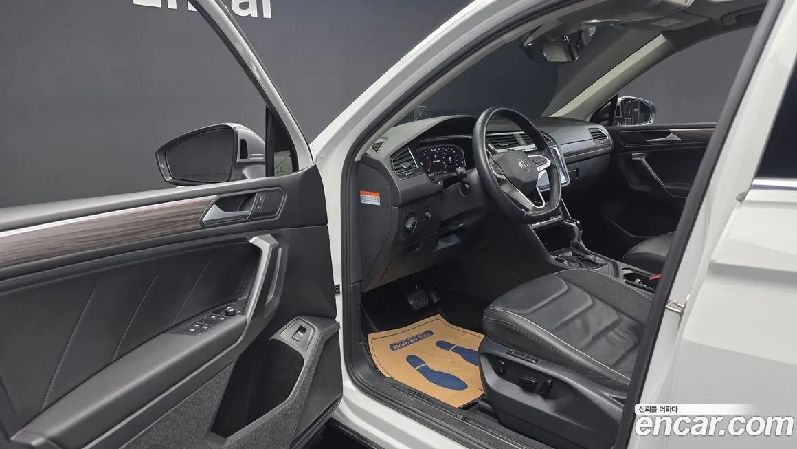 Volkswagen Tiguan 2023 из KR, фото 10