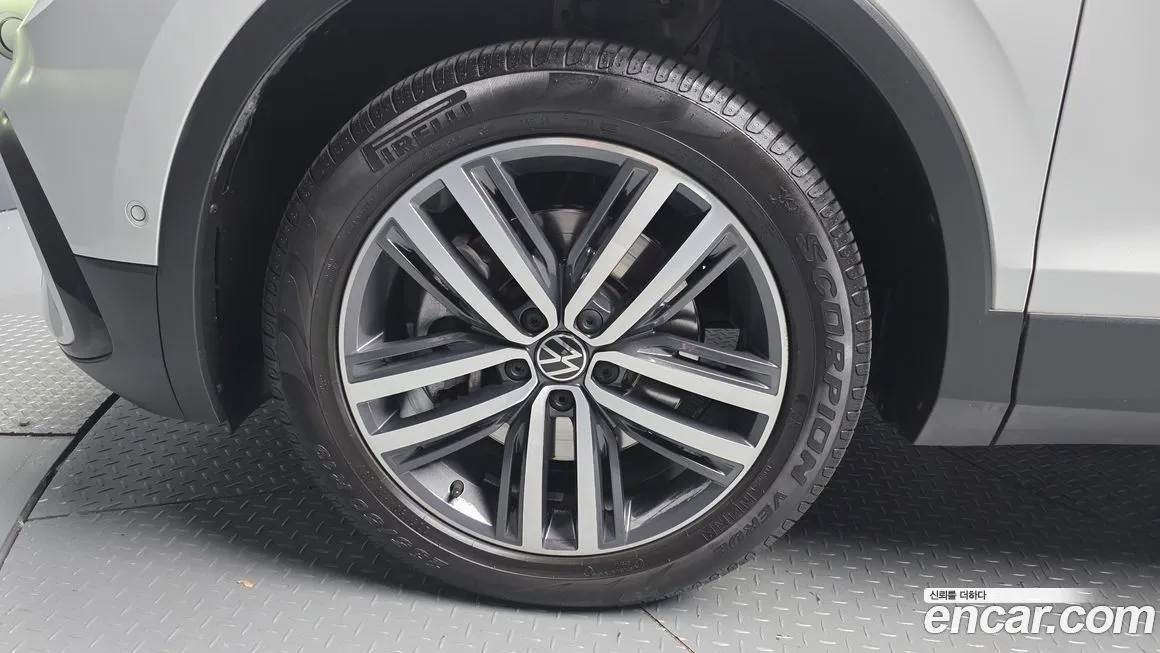 Volkswagen Tiguan 2023 из KR, фото 5