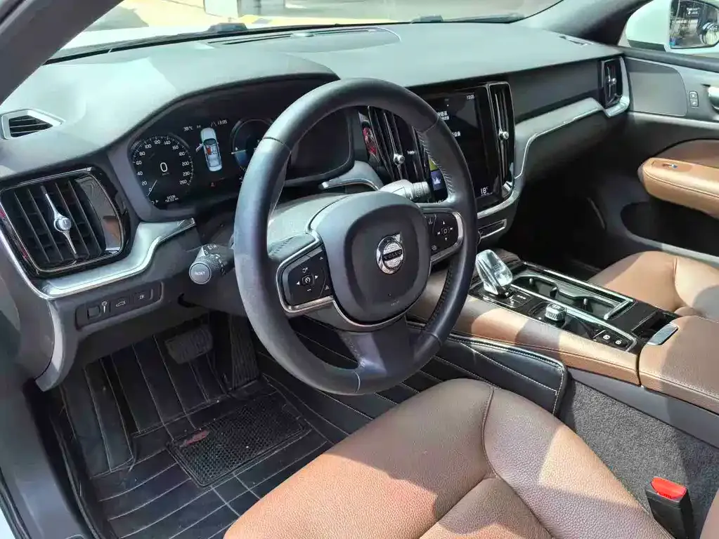 [object Object] S60 PHEV 2022 из CN, фото 3