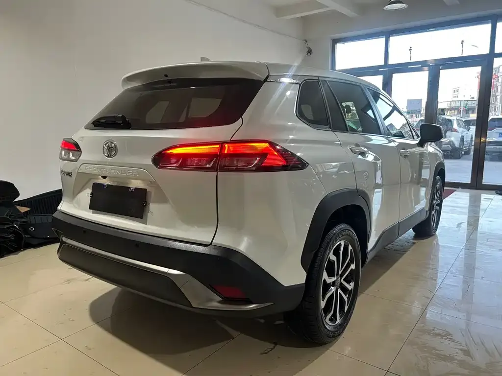 Toyota Frontlander 2022 из CN, фото 6