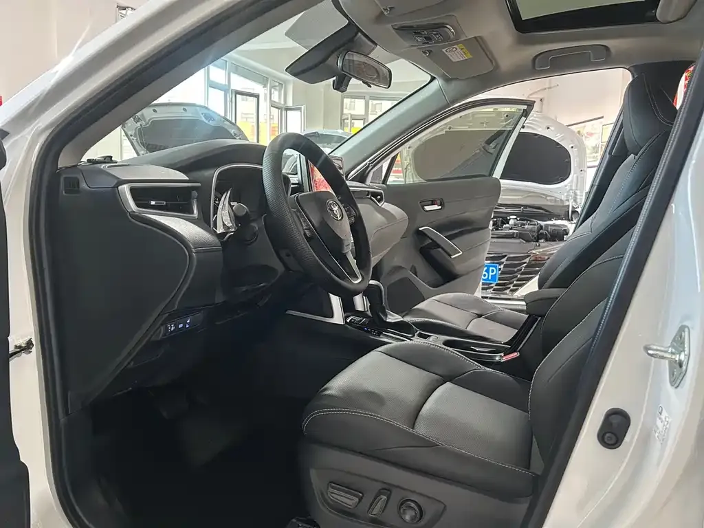 Toyota Frontlander 2022 из CN, фото 8