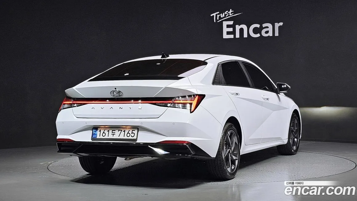 Hyundai AVANTE 2021 из KR, фото 2