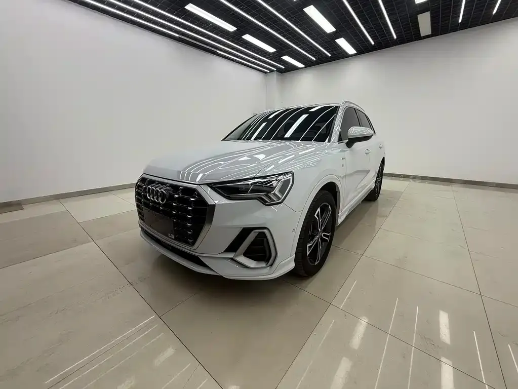 Audi Q3 2022 из CN, фото 1