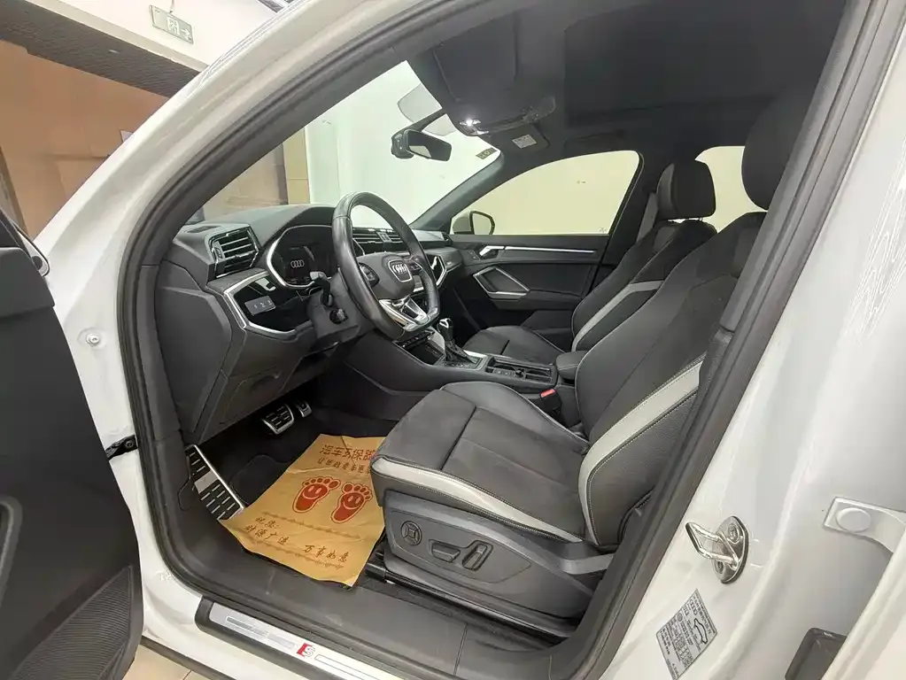 Audi Q3 2022 из CN, фото 7
