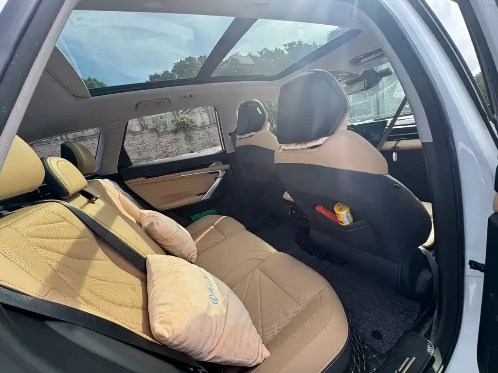 Geely Boyue L 2023 из CN, фото 9