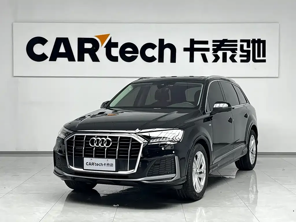 Audi Q7 2024 из CN, фото 1