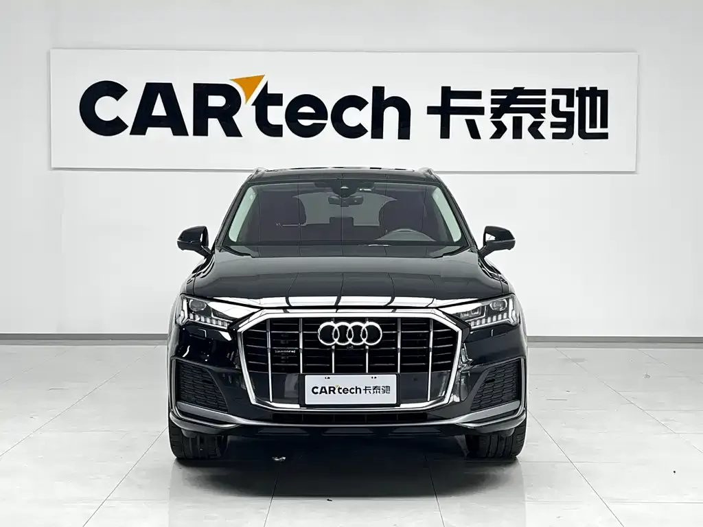 Audi Q7 2024 из CN, фото 4