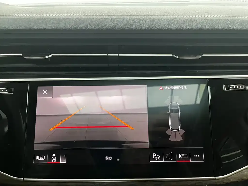 Audi Q7 2024 из CN, фото 7