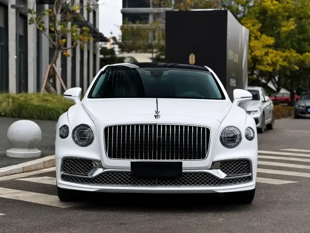 Bentley Flying Spur 2021 из CN, фото 2