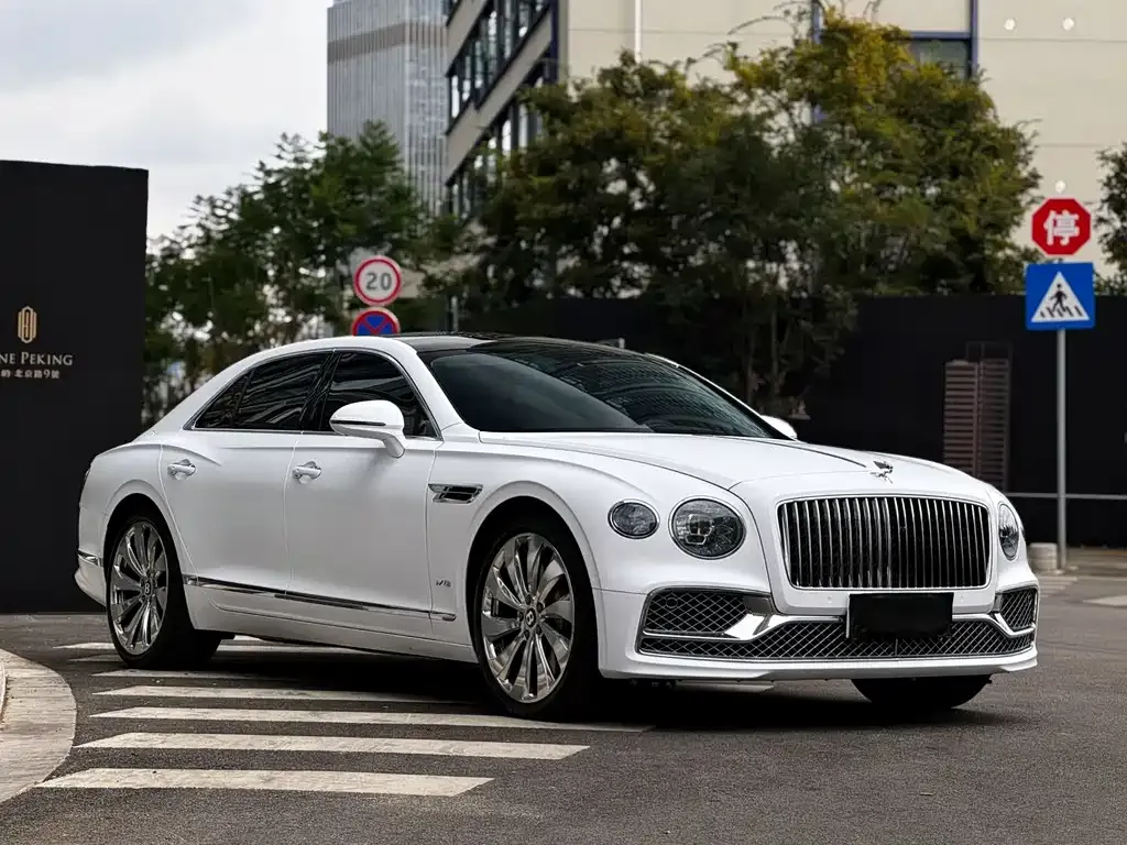 Bentley Flying Spur 2021 из CN, фото 3