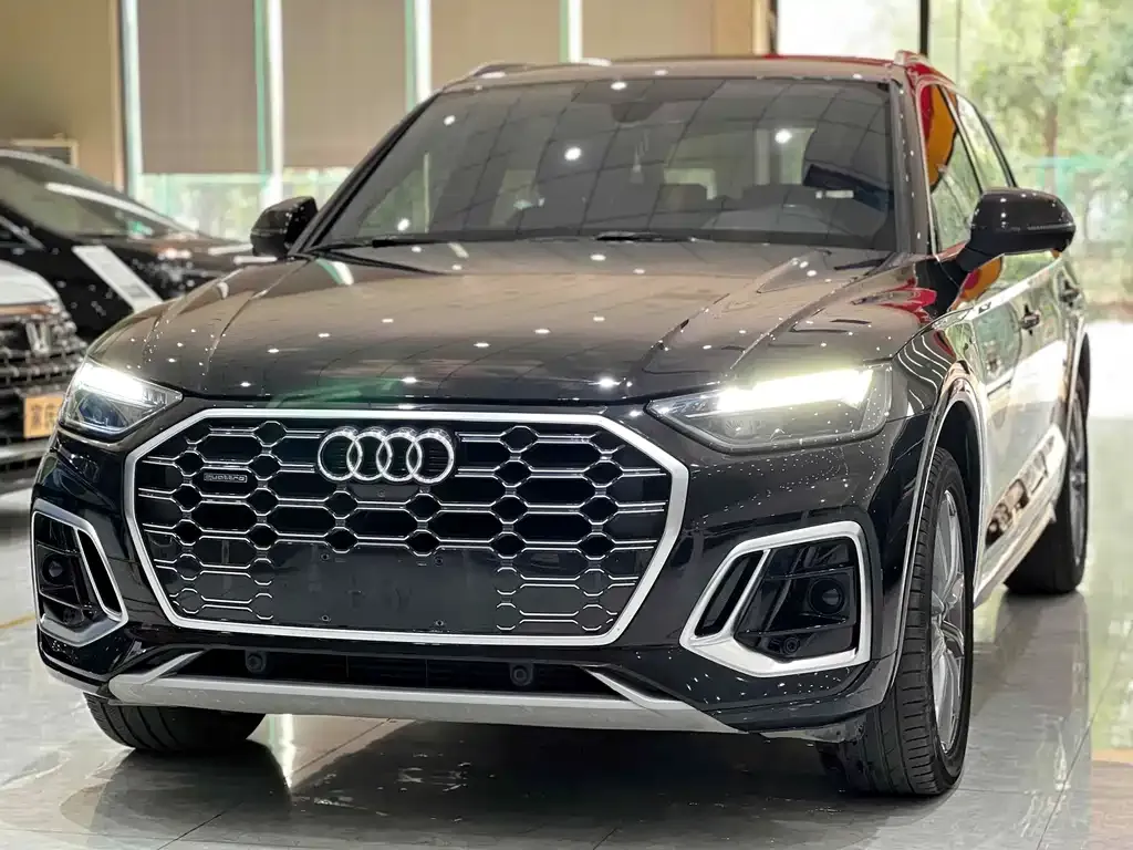 Audi Q5L 2022 из CN, фото 1