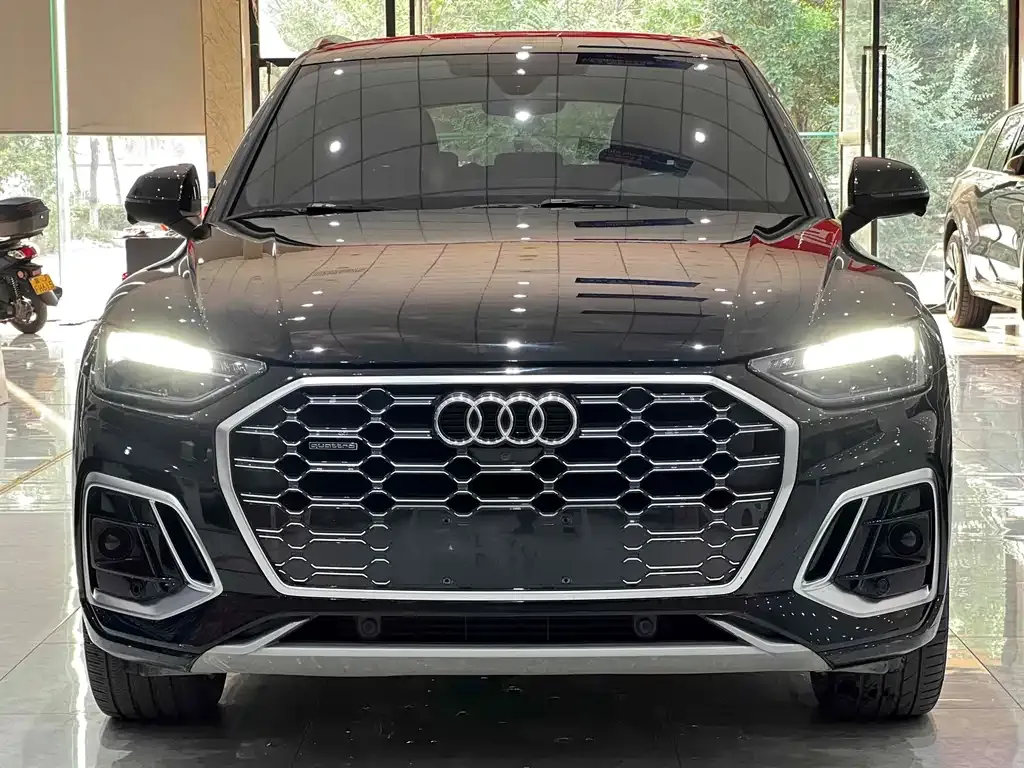 Audi Q5L 2022 из CN, фото 2