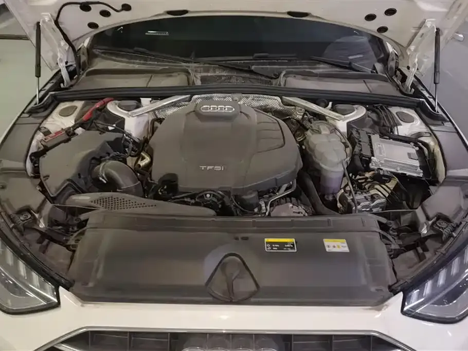 Audi A4L 2022 из CN, фото 10